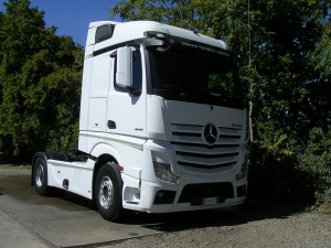 ACTROS 18.45